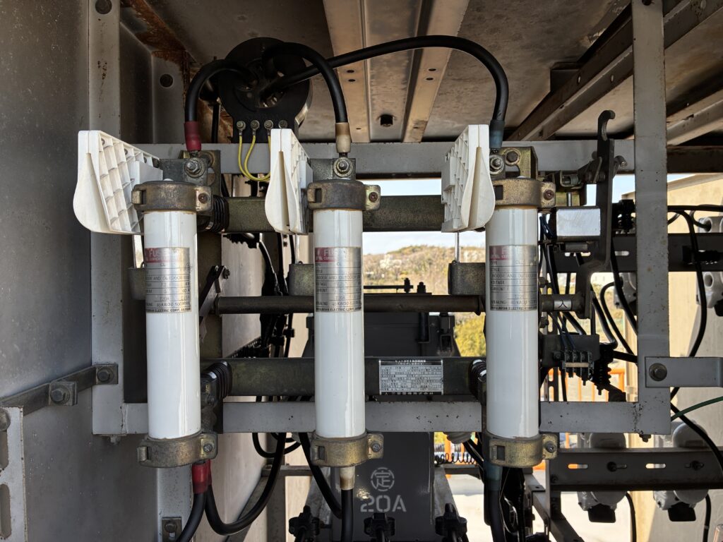 消弧室の劣化があるLBS